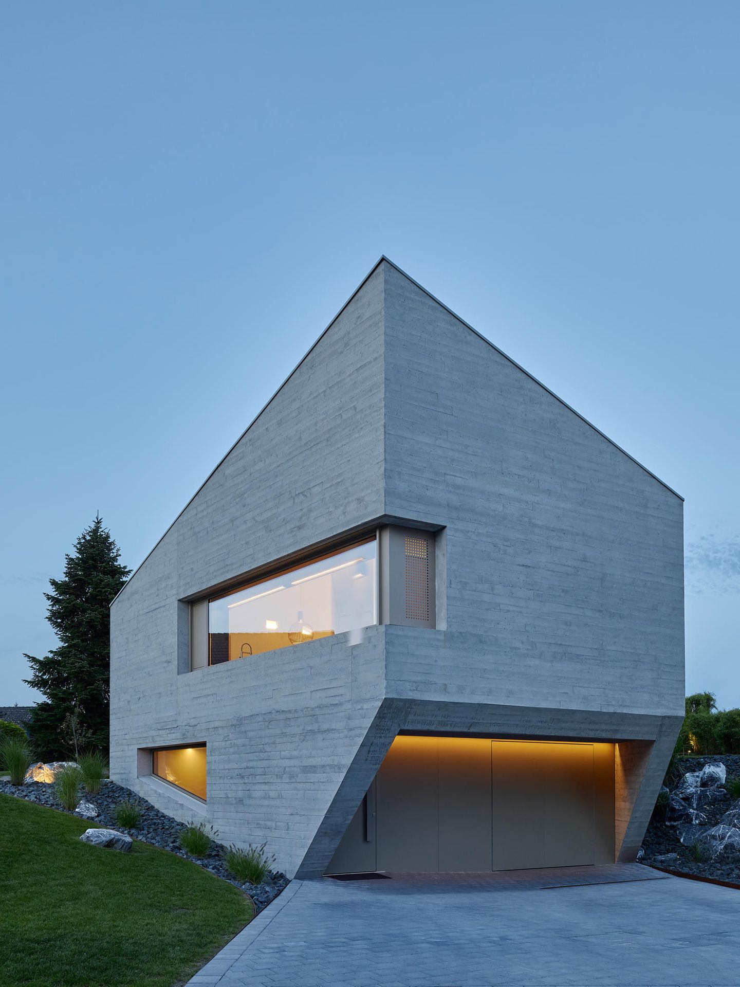 Der Interior-Preis für die beste Innenraumgestaltung geht an die Steimle Architekten für das Haus E 20 in Pliezhausen bei Stuttgart