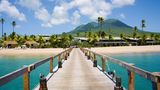 Nevis, Karibik: Ruhe und Old-School-Charme  Ohne All-Inklusive-Hotels oder Kreuzfahrtschiffe ist Nevis so erfrischend wie ein sanfter Passatwind. Die Unterkünfte sind oft historisch – alte Zuckerplantagen, die heute stimmungsvolle Hotels sind. Das Unterhaltungsprogramm: Tauchen, Wanderungen um den Nevis Peak und Rum-Schlurfen am Pinney’s Beach.