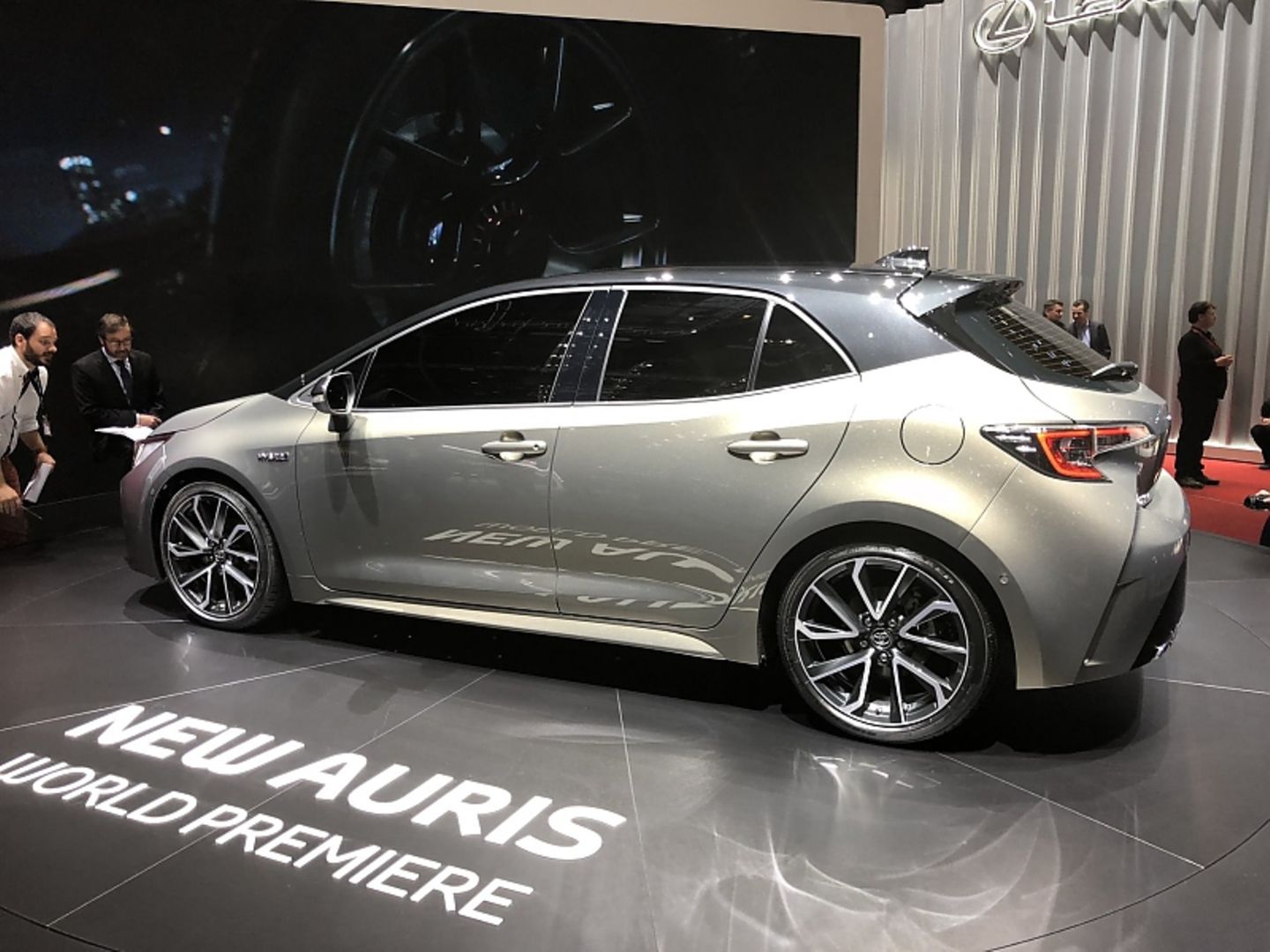 Toyota Auris 2018 - es sind ein Turbobenziner und zwei Hybriden im Angebot