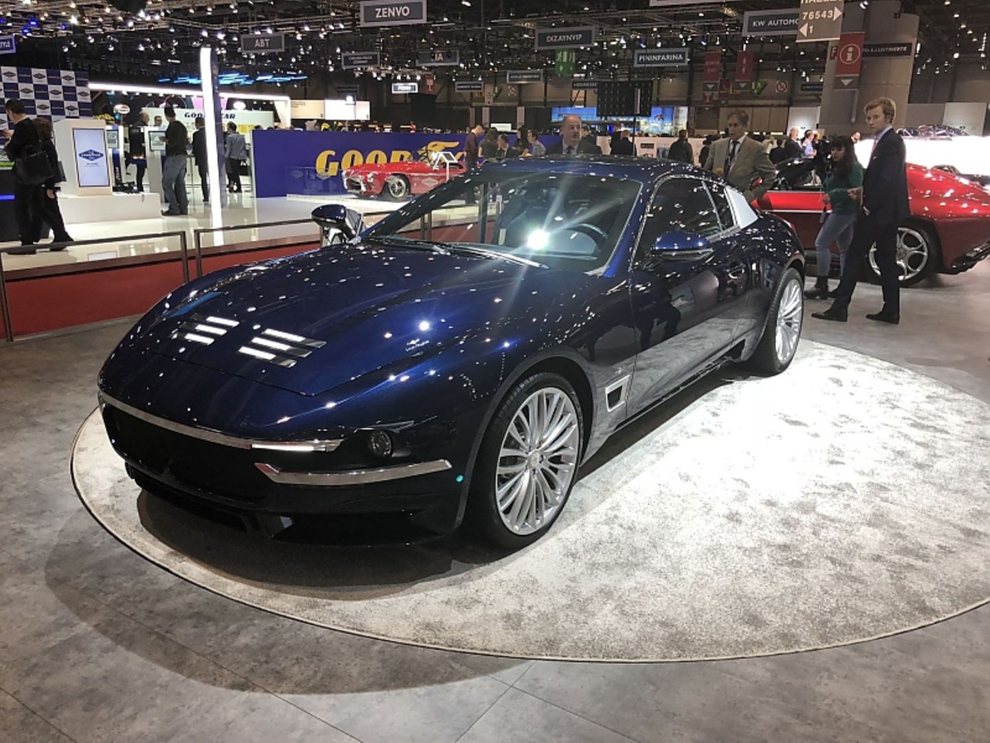 Unter der Hülle des Touring Superleggera Sciadipersias steckt ein Maserati GranTurimo