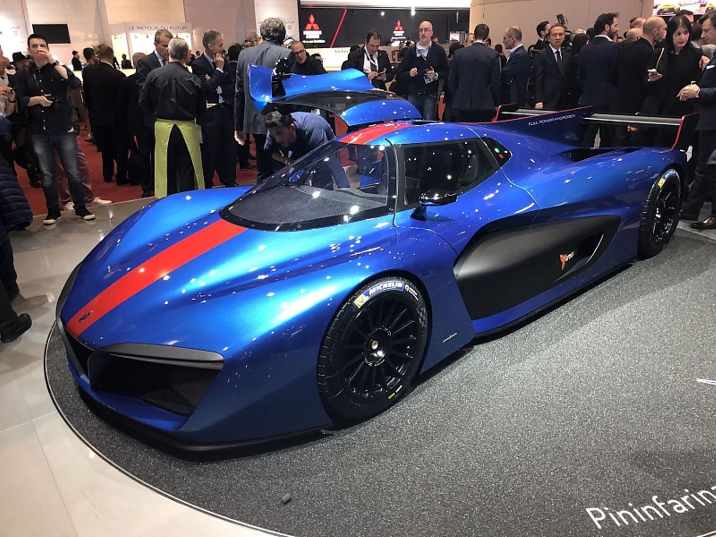 Der Wasserstoff-Renner Pininfarina H2 Speed feierte in Genf Weltpremiere