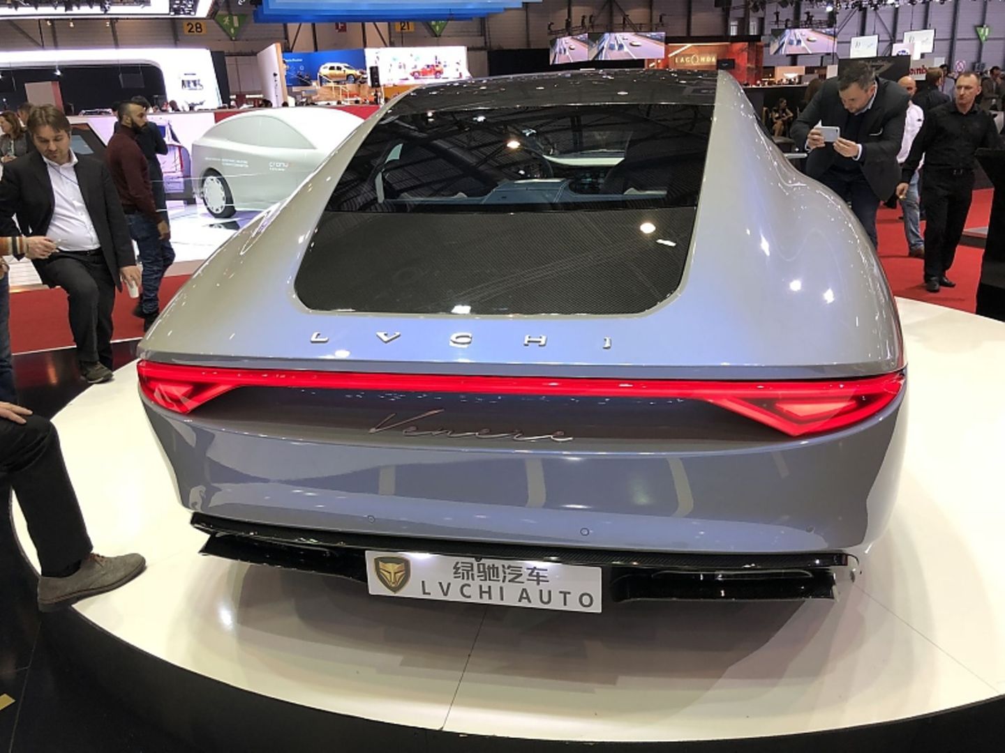 Mit 1006 PS erreicht das Lvchi Sport Coupé nach 2,5 Sekunden die 100 km/h Marke