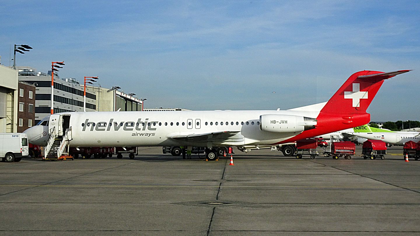 Der Überfall auf eine Fokker 100 der Helvetic Airways ereignete sich am 18. Februar 2012 am Flughafen Brüssel-Zaventem.