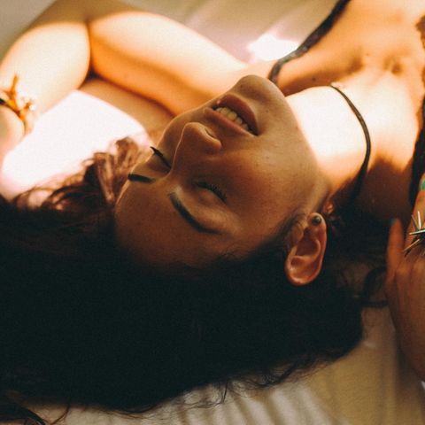 Frau masturbiert nach dem Sex – ihr Freund ist verwirrt. Aber wieso?
