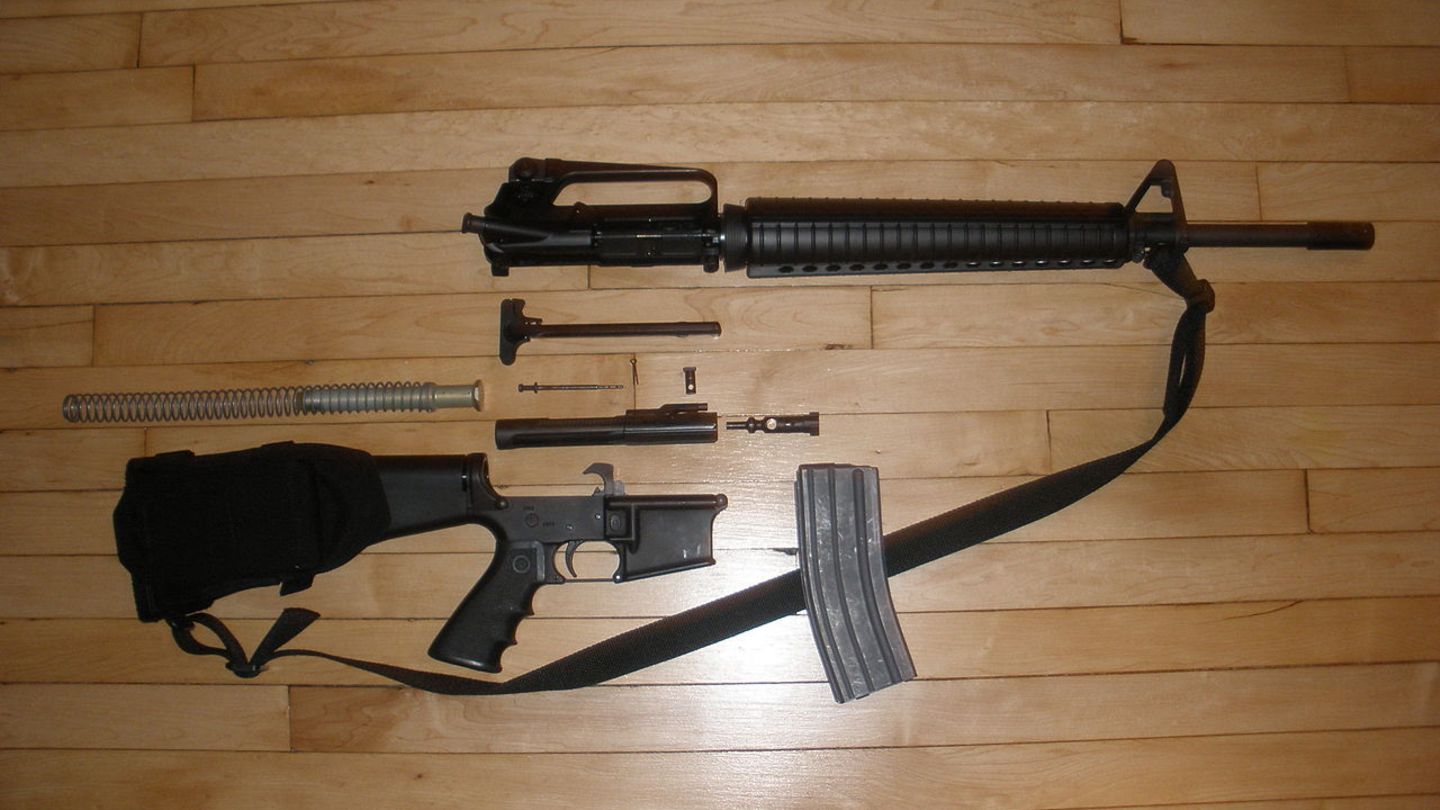 Die Ar-15 lässt sich sehr einfach zerlegen und warten. 