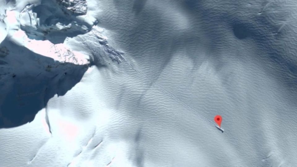 Südgeorgien im Südpazifik: Ufo-Absturz in der Antarktis? Alien-Jäger machen seltsame Sichtung auf Google Earth Südgeorgien im Südpazifik: Ufo-Absturz in der Antarktis? Alien-Jäger machen seltsame Sichtung auf Google Earth