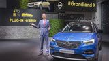 Opel-Chef Michael Lohscheller ist in der Pflicht, die Effizienz bei der Produktion zu erhöhen