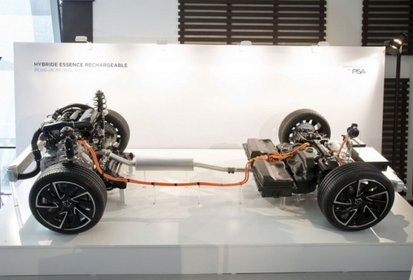 Opel wird elektrisch. Die Technik kommt von PSA.