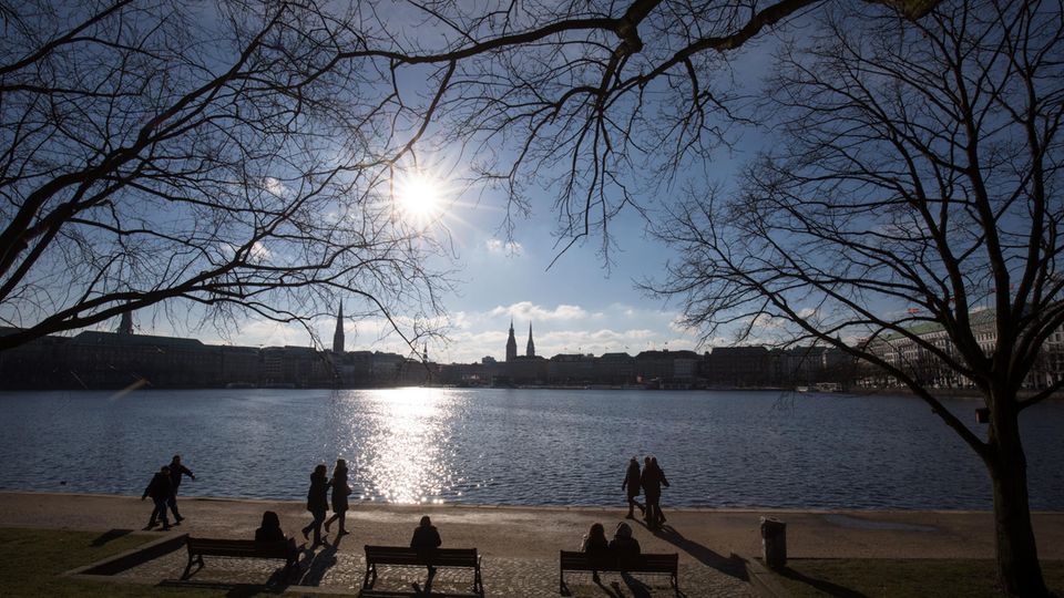 Nachrichten aus Deutschland: Die Außenalster in Hamburg