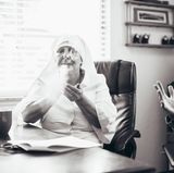 Reporter Freddy von Team Joko trifft Sister Kate, die Äbtissin von den "Sisters of the Valley". 