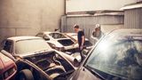 Operation Wiederaufbau: Walker kauft 911er-Wracks zum Restaurieren oder als Teileträger – und hat im Hof einen Autofriedhof voll von ihnen. 