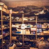 Wenn er heute auf Instagram postet, dass er einen 911er einer bestimmten Baureihe sucht, dann kann es sein, dass ihm jemand tatsächlich einen anbietet, obwohl man diese Autos eigentlich nie, nie, nie verkauft.