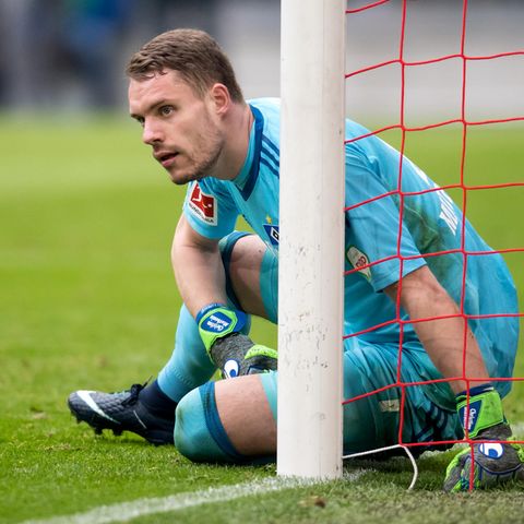 Nicht zu beneiden bei der 0:6-Pleite gegen den FC Bayern München in der Bundesliga: HSV-Torwart Christian Mathenia