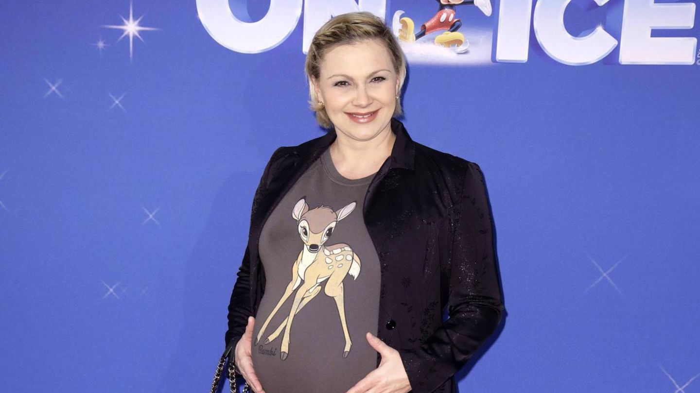 "Big Brother"-Star Alida Kurras präsentiert stolz ihren Babybauch