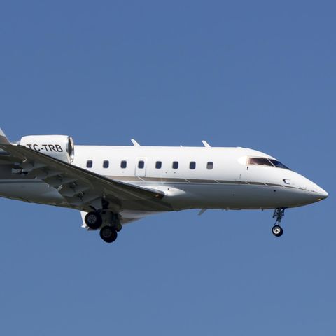Bei dem im Iran abgestürzten Privatjet soll es sich um diese Bombardier CL604 mit der türkischen Kennung TC-TRB handeln. An Bord war wohl der Junggesellinnenabschied einer Unternehmerstochter