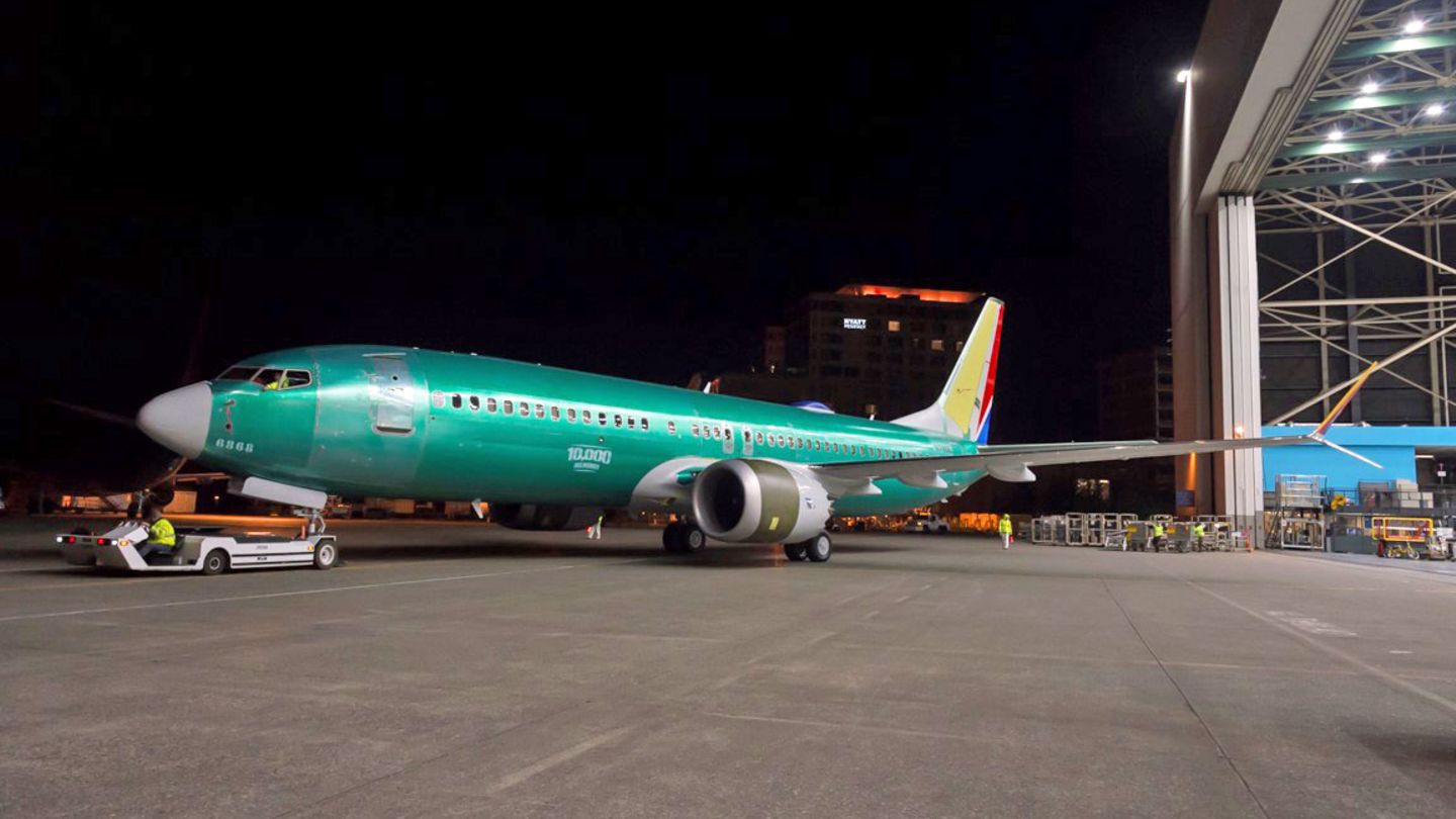 Boeing 737
