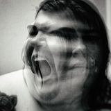 Selbstliebe, Magenbänder und Unsicherheit: "Self Untitled" zeigt die nackte Wahrheit