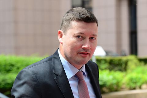 Martin Selmayr kam 2004 zur Brüsseler Behörde, war erst Pressesprecher, dann Wahlkampfmanager, dann Kabinettschef von Juncker