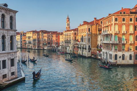 Blick auf Venedig und seine Gondolieri