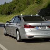 BMW autonom auf der Autobahn unterwegs