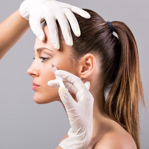 Botulinumtoxin - kurz Botox - wird zur Behandlung von Falten eingesetzt