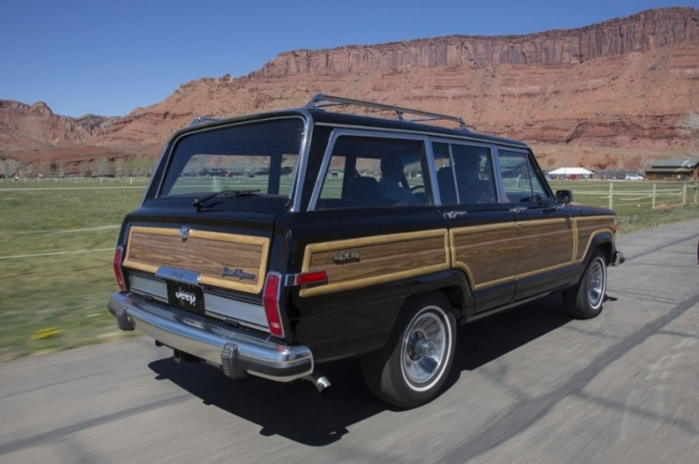 Jeep Grand Wagoneer (1991)