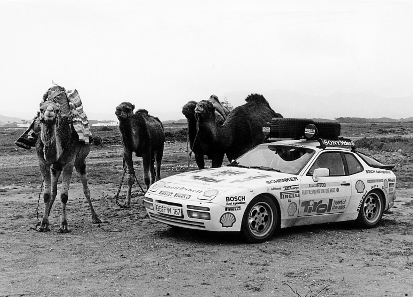 Porsche 944 Turbo "Weltenbummler"