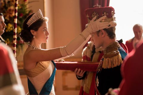 Claire Foy als Königin Elizabeth und Matt Smith als Prinz Philip von Großbritannien in der Netflix-Serie "The Crown".