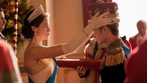 Claire Foy als Königin Elizabeth und Matt Smith als Prinz Philip von Großbritannien in der Netflix-Serie "The Crown".