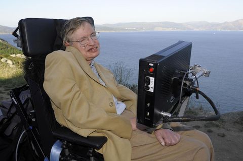 Stephen Hawking bei einem Besuch am Cap Finisterre