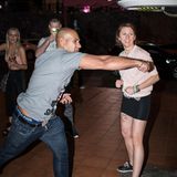 Öfter mal 'was Neues: Mit einem Belgier, der Oberarme hat wie Meister Proper, eine Boxmaschine vermöbeln.