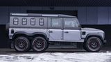 Was für ein Trumm: Die zusätzliche Achse verwandelt den Wagen optisch in einen Miltärtransporter.