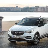Beim Opel Grandland X Ultimate ist ein anders lackiertes Dach zu haben