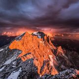 Gewitterstimmung  Ein Gewitter zieht auf, glücklicherweise weit weg an der Grabenkarspitze, Karwendel