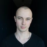 12. Juni 2017: Antonij Pawlow kam auf die Einladung eines Freundes nach Moskau. Der Tourist aus Tuapse, einer Kleinstadt im Süden Russlands, erkundete gerade die Hauptstadt, als er festgenommen wurde. Der Vorwurf: Er habe an einer Kundgebung auf dem Roten Platz teilgenommen und somit die öffentliche Ordnung gestört. Zu seinem Gerichtstermin erschien er nicht. Über seine Strafe ist nichts bekannt.