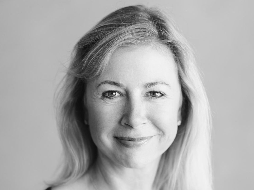 Die ehemalige Finanzmanagerin Anne Connelly engagiert sich für Frauen in Sachen Geld- und Karrierefragen. Sie hat ein Karrierenetzwerk für Frauen und das Finanzforum "her Money" gegründet. Die ehemalige Finanzmanagerin Anne Connelly engagiert sich für Frauen in Sachen Geld- und Karrierefragen. Sie hat ein Karrierenetzwerk für Frauen und das Finanzforum "her Money" gegründet.