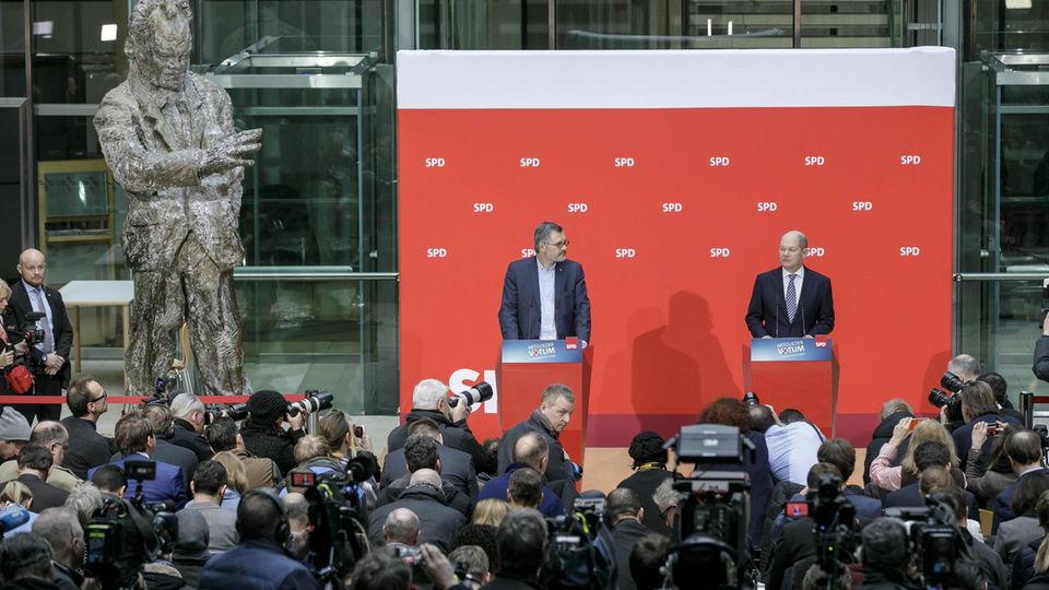 Ex-Grünen-Parteichef: Ja zur GroKo: Die SPD-Spitze verkündet das Ergebnis des Mitgliederentscheids Ja zur GroKo: Die SPD-Spitze verkündet das Ergebnis des Mitgliederentscheids