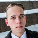 12. Juni 2017: Dmitrij Mjakschin nahm an einer Anti-Korruption-Demonstration in Sankt Petersburg teil. Er wurde festgenommen, weil er einen Polizeibeamten verletzt haben soll, während er zu fliehen versuchte. Dabei zeigt ein Video von der Festnahme, dass der betroffene Beamte wohl nur unglücklich zusammen mit dem Schüler stürzte. Das Verfahren gegen Mjakschin läuft, er befindet sich unter Hausarrest. 