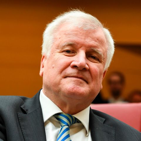 Innenminister Horst Seehofer bittet um Gelassenheit bei Islam-Aussagen