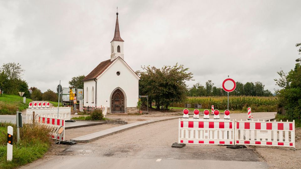 Die St. Laurentius-Kapelle in Unterflossing Die St. Laurentius-Kapelle in Unterflossing