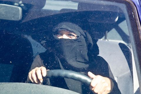 Schleierverbot am Steuer - Muslimin scheitert mit Eilklage