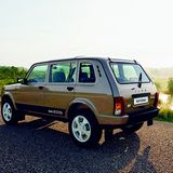 Lada 4x4 als Fünftürer