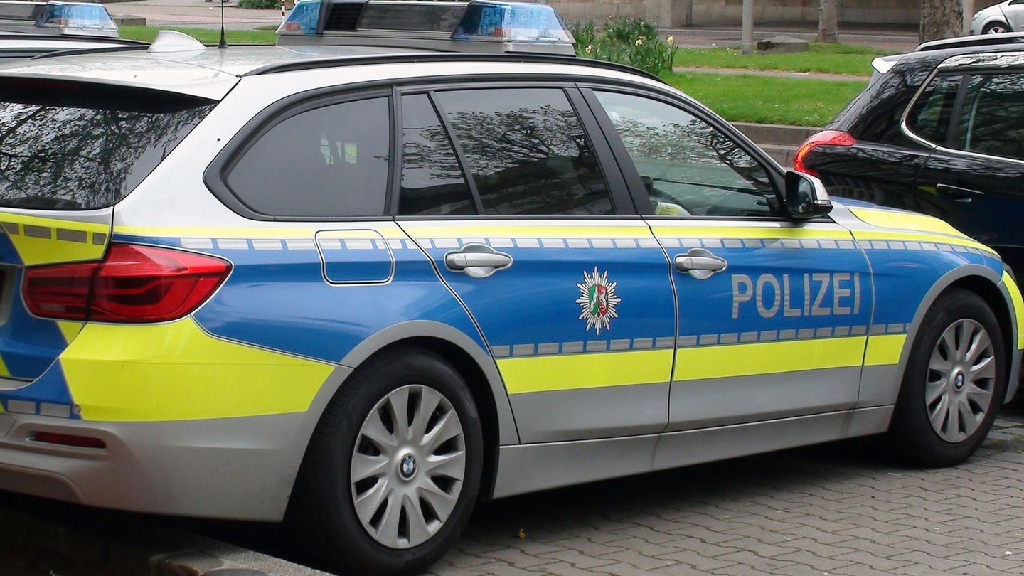 Ein Polizeiwagen aus Nordrhein-Westfalen