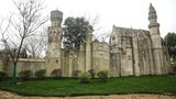 Neuschwanstein in Fernost: Diese Variante des Schlosses vom Bayernkönig Ludwig II. ist nicht nur im Maßstab deutlich verkleinert, sondern leidet auch kaum unter einem Besucheransturm wie das Original bei Füssen.