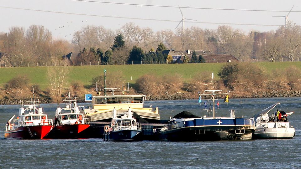 Nachrichten Deutschland Xanten Nachrichten aus Deutschland: Schiffskollision bei Xanten