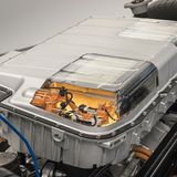 Mercedes GLC F-Cell - das Akkupaket reicht für 49 km