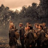 Kaum ausgebildet wurden die Rekruten an die Front geworfen.