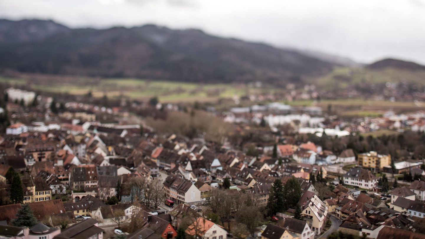 Staufen im Breisgau: Ein schwerer Fall von Kindesmissbrauch erschüttert die Kleinstadt