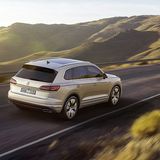 Der VW Touareg teilt sich die Plattform mit dem Audi Q7 und dem Bentley Bentayga