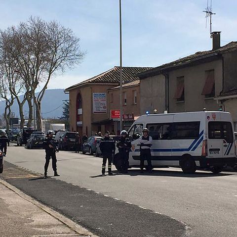 Trèbes bei Carcassonne: Geiselnahme in Frankreich beendet - Polizei setzt Geiselnehmer außer Gefecht